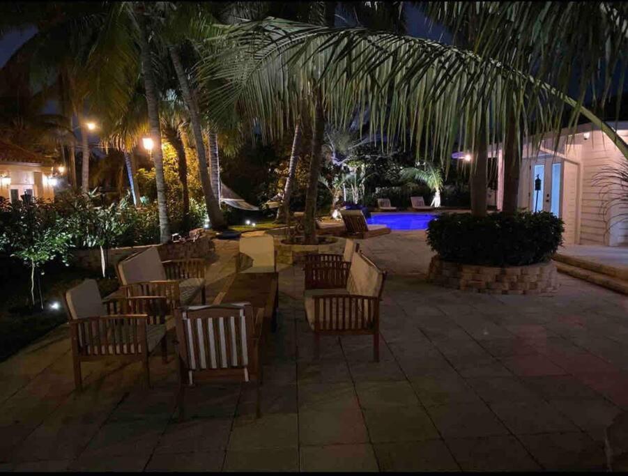 Swaying Palm Beach House Fort Lauderdale Eksteriør bilde